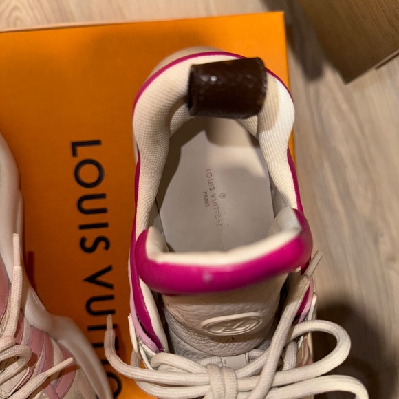 Louis Vuitton Archlight Chunky Sneakers - Picture 3 of 3